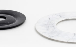 DETAILS CENTERPIECE ANNEAU S BLACK MARBLE FROM MARQUINA L WHITE MARBLE FROM CARRARA