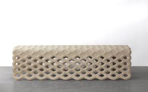 BANC BLISTER STRUCTURE EN MÉTAL PLIÉ CUIR DE VACHETTE GRIS PERLE