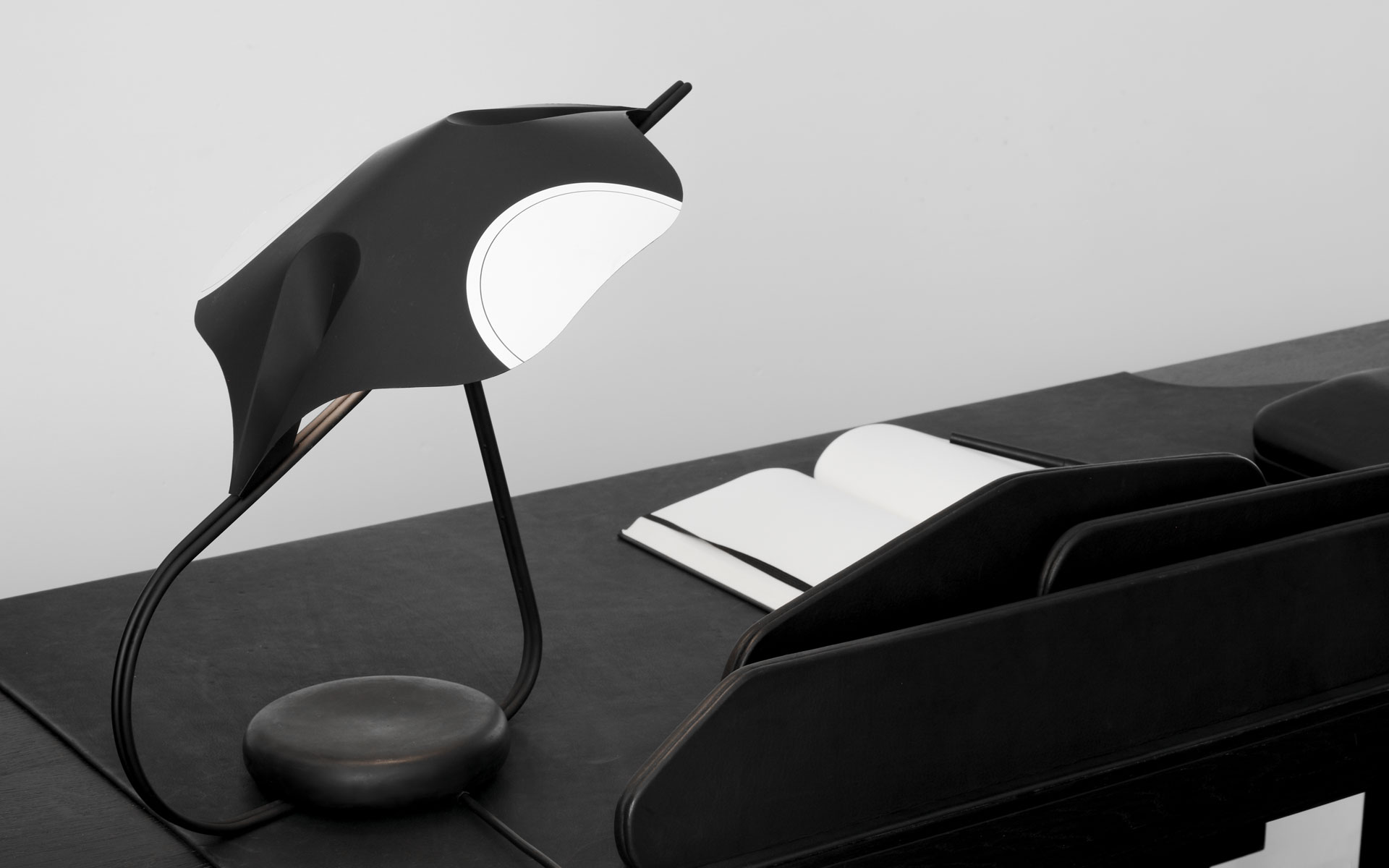PIECES IN SITU TABLE LAMP EDALIGHT PAPER METAL CONCRETE DESK SMOOTHWRITER WOOD FRAME DYED BLACK CALFSKIN
