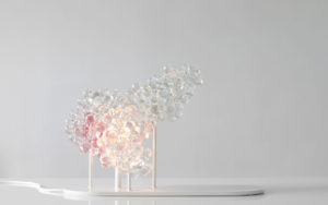LAMP MORNINGMIST PINK GLASS BEAD BASE IN SHINY WHITE LACQUERED STEEL LIGHTED