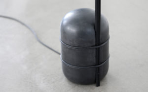 DETAILS FLOOR LAMP EDALIGHT CONCRETE