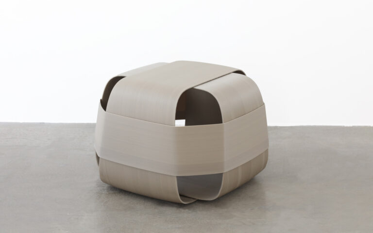 Tabouret 100 Naturel - Pièce de collection Design Ymer & Malta